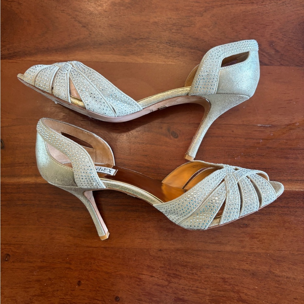 Badgley Mischka Tatiana Gold Heels - Picture 4 of 10